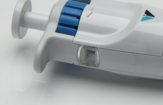 ACCURATE, PRECISE MICROLITRE DOSING WITH PREFILLABLE SYRINGES FOR OPHTHALMIC INJECTIONS