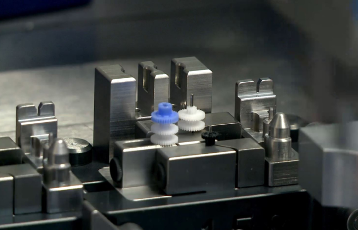 #137_Sep_2022_Wearable_Injectors_Mikron_featured