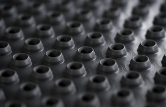 VIAL STOPPER COMPATIBILITY: CRITERIA AND TESTING METHODS FOR PHARMACEUTICAL PACKAGING